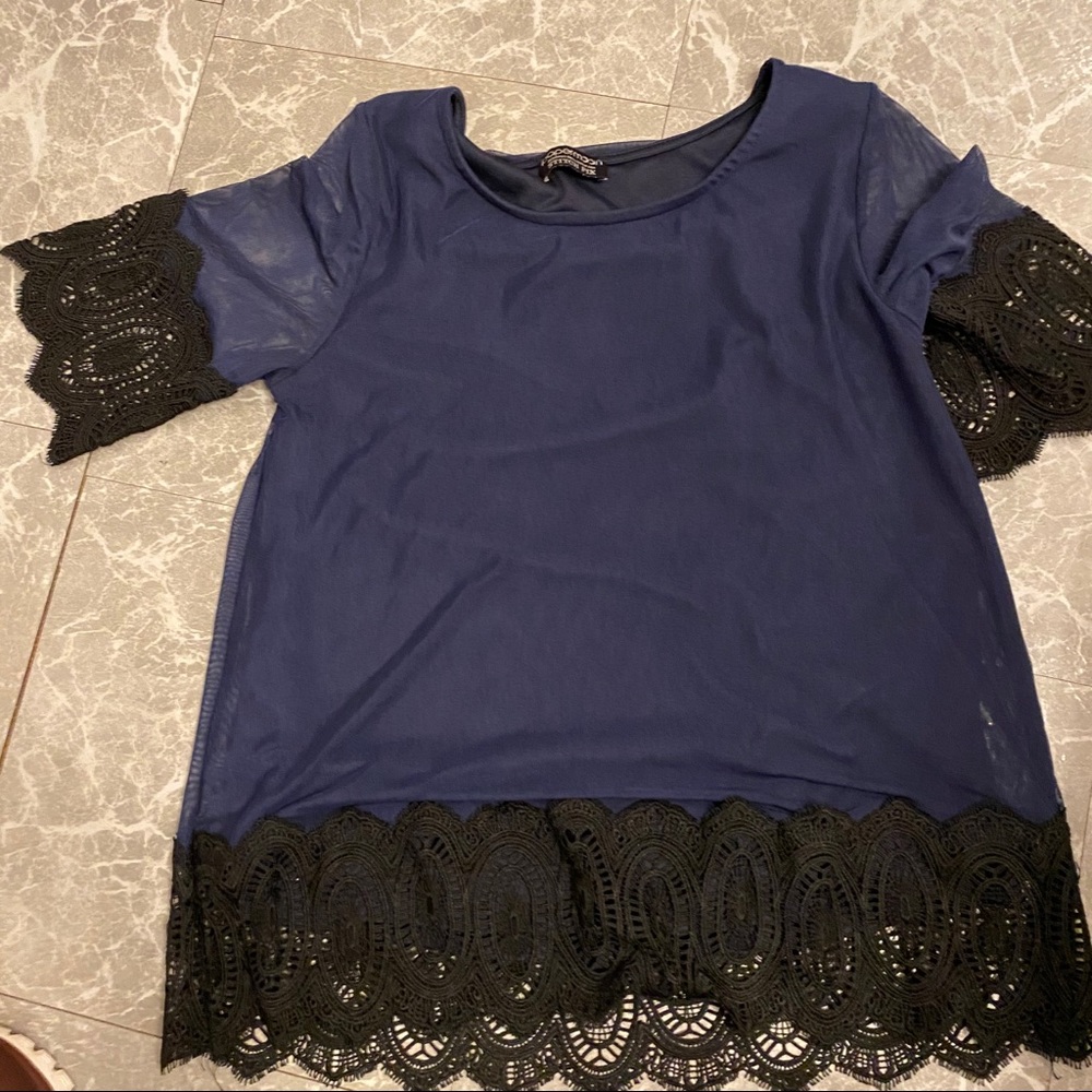 Papermoon top